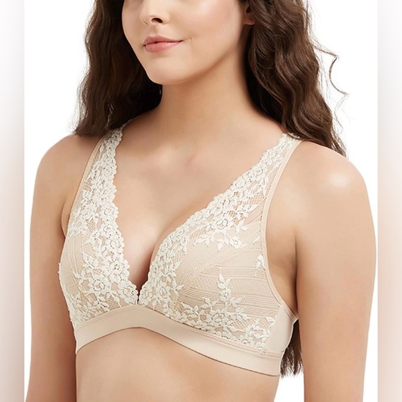 Wacoal Other - Wacoal Embrace Lace Wire Free Convertible Bra in Sand / Ivory Size 40 NEW!